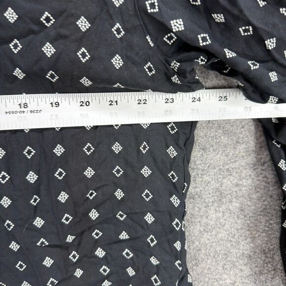 a.n.a. Shirt Women XL Black Geometric Button Up Collared Long Sleeve Rayon - Picture 5 of 7